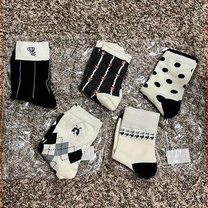 5 pair of socks